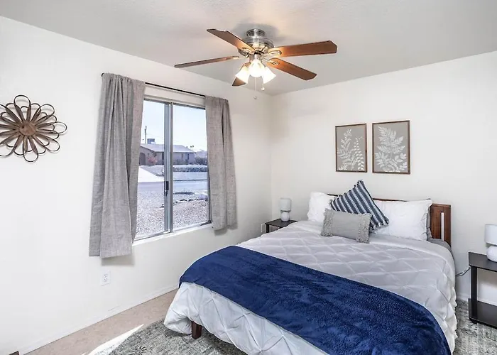 Relax And Unwind - Pool - New - - Spacious Villa Lake Havasu City