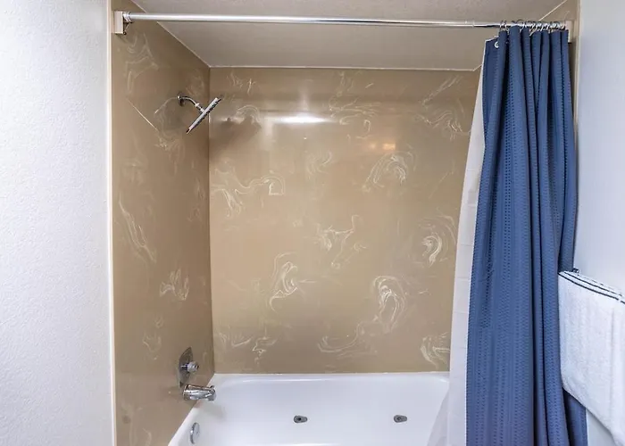Villa Relax And Unwind - Pool - New - - Spacious